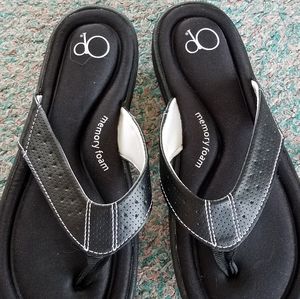 Womens flip flops